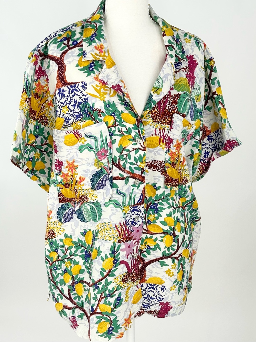 Maeve Anthropologie Surf Shirt XL Linen Lemon Botanical Split Back Blouse